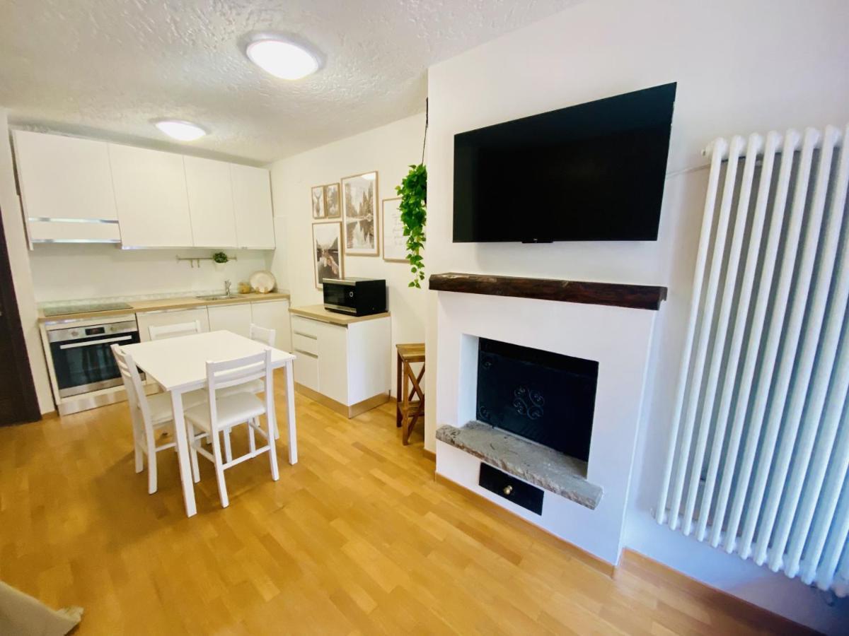 Apartament La Finestra Sul Brenta Con Posto Auto Privato Al Centro Di Mad Di Campiglio Cipat O22233-At-O13262 Folgarida Zewnętrze zdjęcie