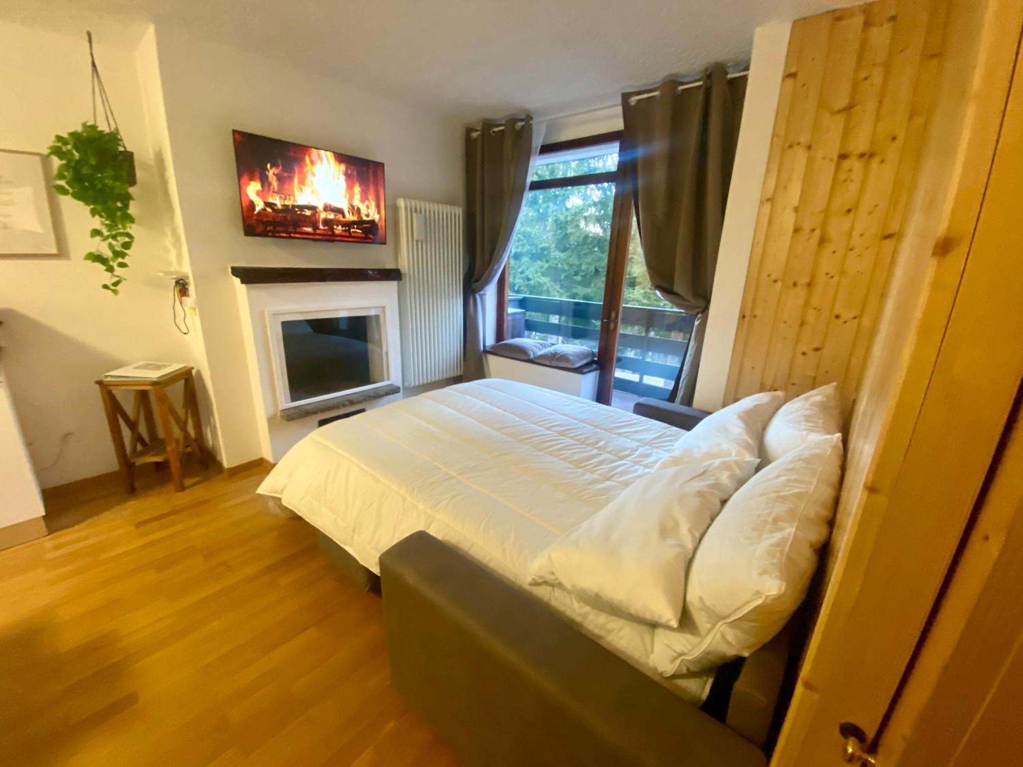 Apartament La Finestra Sul Brenta Con Posto Auto Privato Al Centro Di Mad Di Campiglio Cipat O22233-At-O13262 Folgarida Zewnętrze zdjęcie